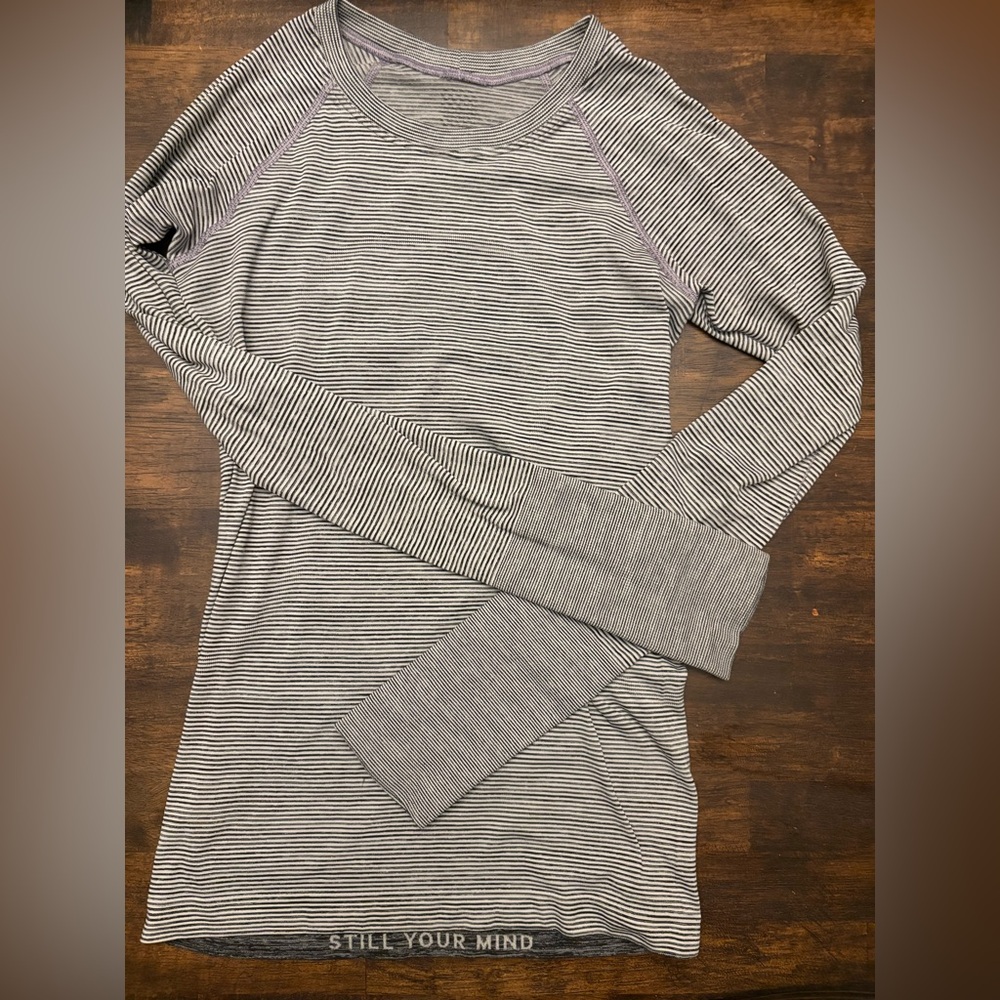 Lululemon Swiftly Long Sleeve Sz 4